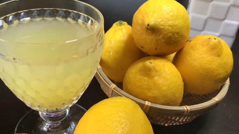 The Secret To Bright, Blemish-free Skin, Use Lemon, Rich In Vitamin C And Full Of Benefits