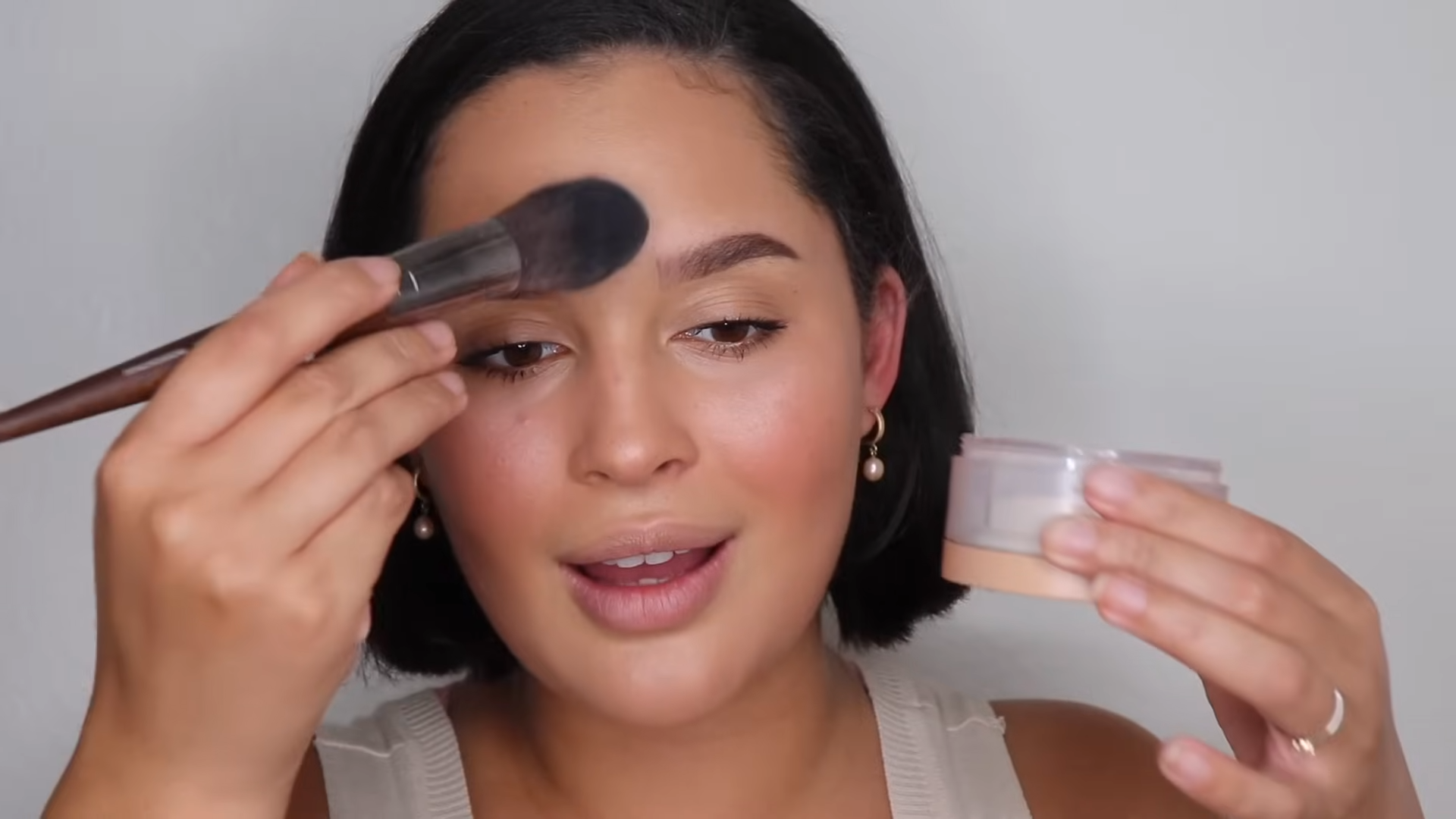 Baking with Powder Techniques for Long-Lasting Makeup