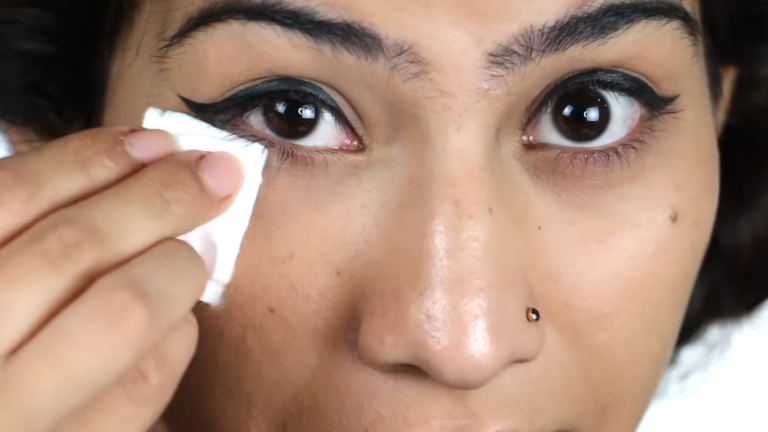 Makeup Tricks to Reduce the Appearance of Dark Circles and Under-Eye Bags